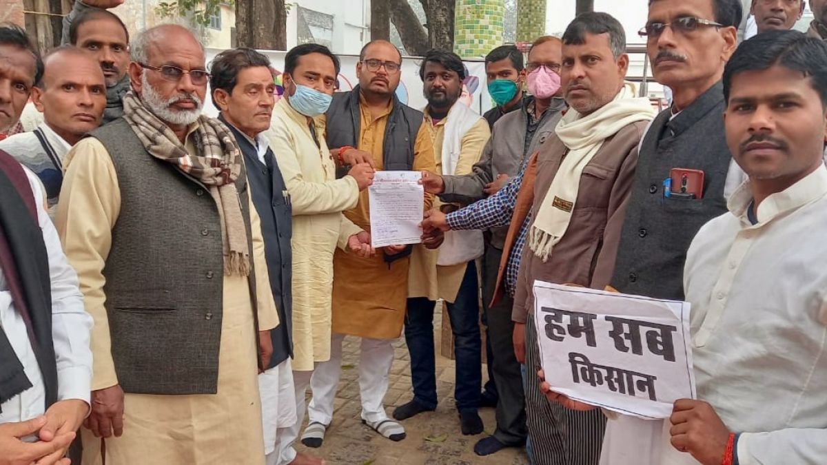 भारत नौजवान क्रांति सभा का 2 दिवसीय धरना आज राष्ट्रपति व प्रधानमंत्री के नाम ज्ञापन देकर हुआ सम्पन्न भारत नौजवान क्रांति सभा का 2 दिवसीय धरना आज राष्ट्रपति व प्रधानमंत्री के नाम ज्ञापन देकर हुआ सम्पन्न