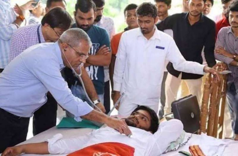 8वें दिन भी हार्दिक पटेल का आमरण अनशन रहा जारी 8वें दिन भी हार्दिक पटेल का आमरण अनशन रहा जारी