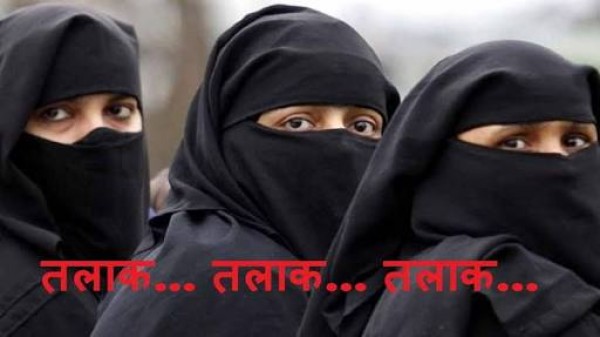 तीन तलाक असंवैधानिक, जानें सुप्रीम कोर्ट के फैसले की पांच बड़ी बातें तीन तलाक असंवैधानिक, जानें सुप्रीम कोर्ट के फैसले की पांच बड़ी बातें