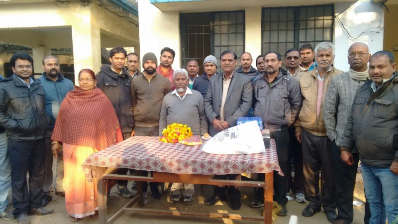 हर्षो उल्लास के साथ किया विदाई सम्मान समारोह हर्षो उल्लास के साथ किया विदाई सम्मान समारोह