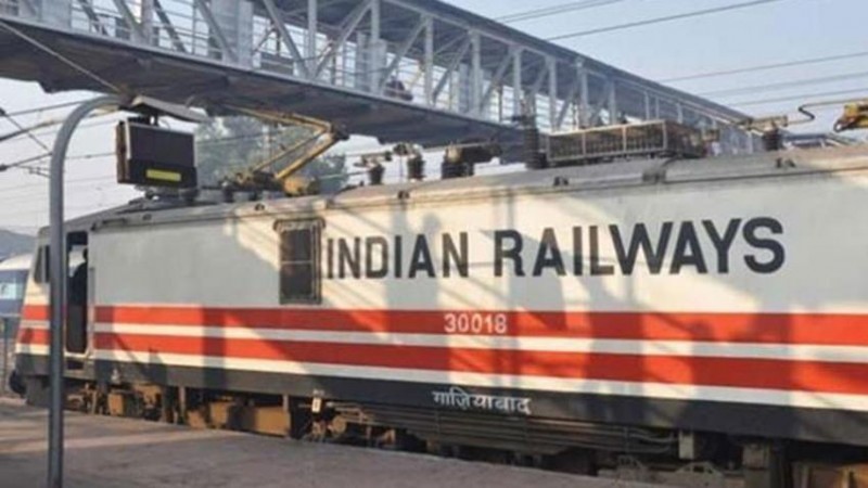उत्तर रेलवे ने 22 कामचोर रेल कर्मियों को नौकरी से किया बर्खास्त उत्तर रेलवे ने 22 कामचोर रेल कर्मियों को नौकरी से किया बर्खास्त