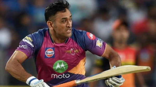 IPL: महेंद्र सिंह धोनी आज भी नंबर वन विकेटकीपर IPL: महेंद्र सिंह धोनी आज भी नंबर वन विकेटकीपर