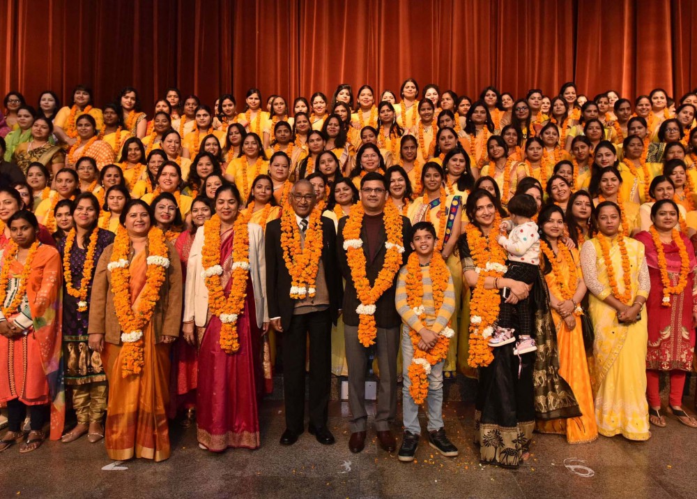 सी.एम.एस. महानगर कैम्पस द्वारा एनुअल मदर्स डे का भव्य आयोजन सी.एम.एस. महानगर कैम्पस द्वारा एनुअल मदर्स डे का भव्य आयोजन