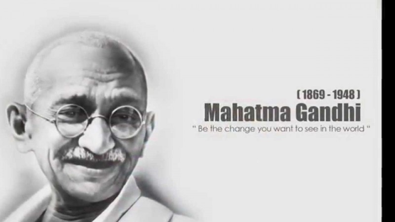 महात्मां गांधी के जीवन के कुछ मूल मंत्र और विचार महात्मां गांधी के जीवन के कुछ मूल मंत्र और विचार