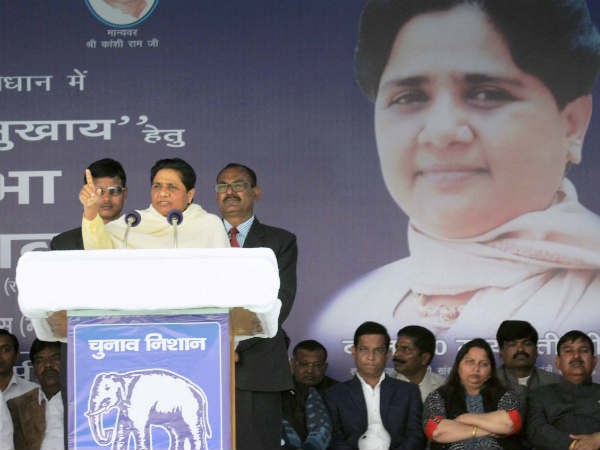 मायावती ने भाजपा और सपा पर बोला जमकर हमला मायावती ने भाजपा और सपा पर बोला जमकर हमला