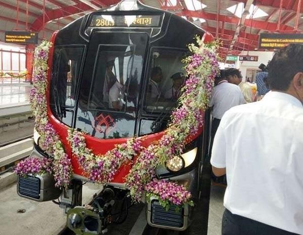 अब लखनऊ शहर में भी फर्ऱाटा भरेगी मेट्राे, याेगी-राजनाथ ने दिखाई हरी झंडी