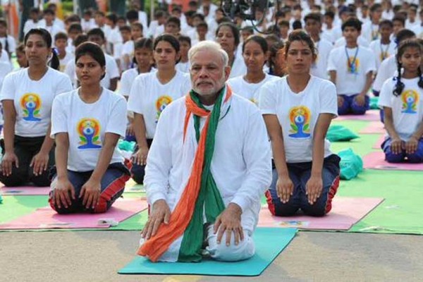मोदी एक बार फिर शामिल होंगे विश्व योग दिवस के कार्यक्रम में मोदी एक बार फिर शामिल होंगे विश्व योग दिवस के कार्यक्रम में