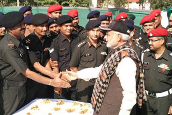 चीन बॉर्डर पर मनाएंगे दिवाली : PM मोदी चीन बॉर्डर पर मनाएंगे दिवाली : PM मोदी