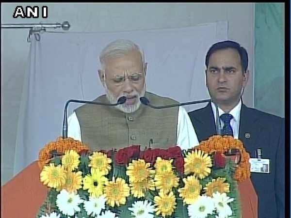 कालेधन का रास्ता बंद होना चाहिए या फिर भारत बंद : PM Modi