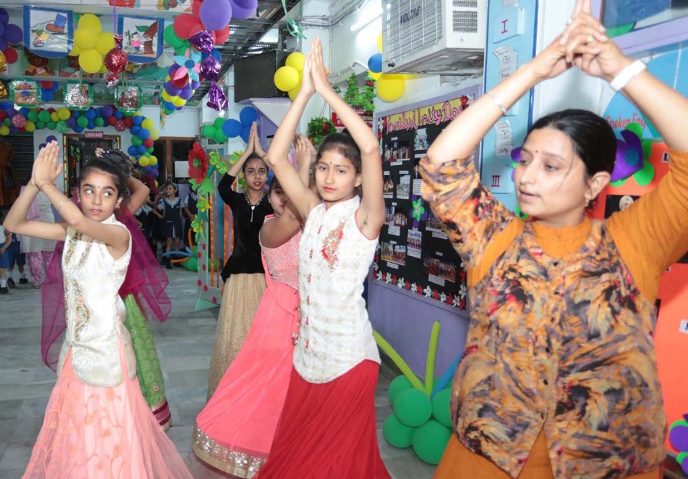 बाल सुलभ प्रतिभा का अद्भुद नजारा दिखा ओपेन डे समारोह में बाल सुलभ प्रतिभा का अद्भुद नजारा दिखा ओपेन डे समारोह में
