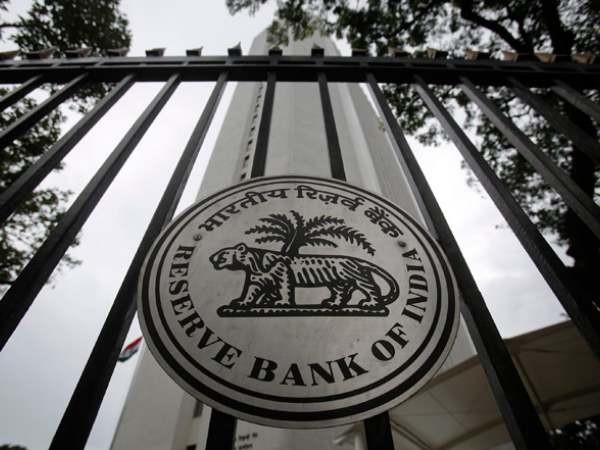 भारतीय रिजर्व बैंक के आदेश पर, 1 अप्रैल तक शनिवार और रविवार को भी खुलेंगे ये बैंक