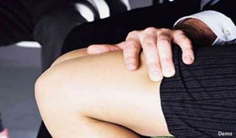 अगर आपकी बच्ची भी पढ़ती है स्कूल में तो ये खबर जरुर पढ़े.. अगर आपकी बच्ची भी पढ़ती है स्कूल में तो ये खबर जरुर पढ़े..