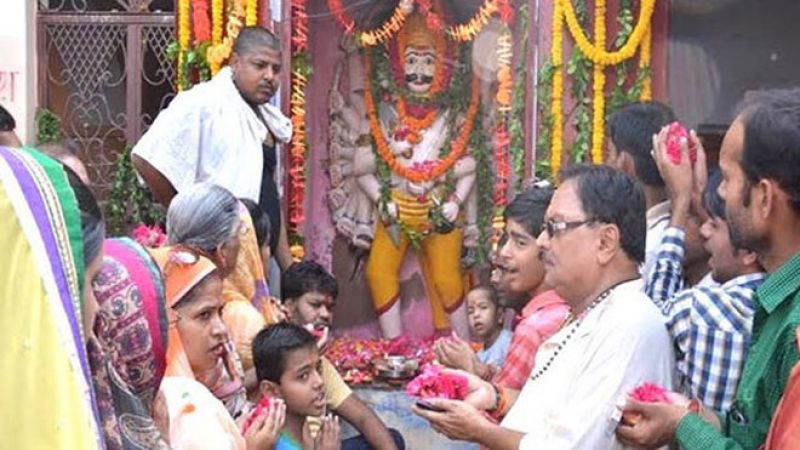 UP के इस शहर में विजयदशमी पर होती है रावण की पूजा UP के इस शहर में विजयदशमी पर होती है रावण की पूजा