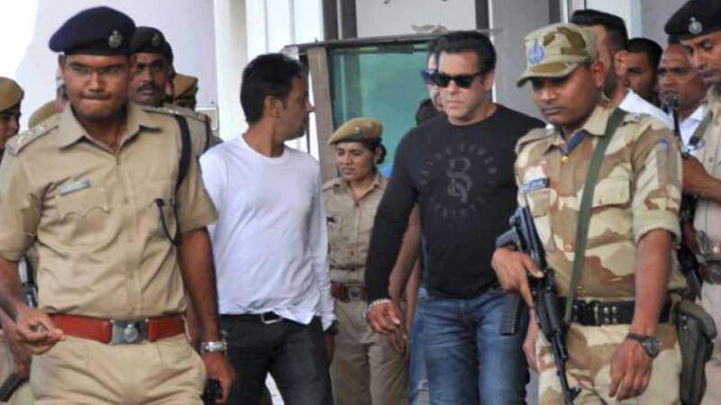 सलमान खान को पांच साल की सजा, 10 हजार रुपए जुर्माना