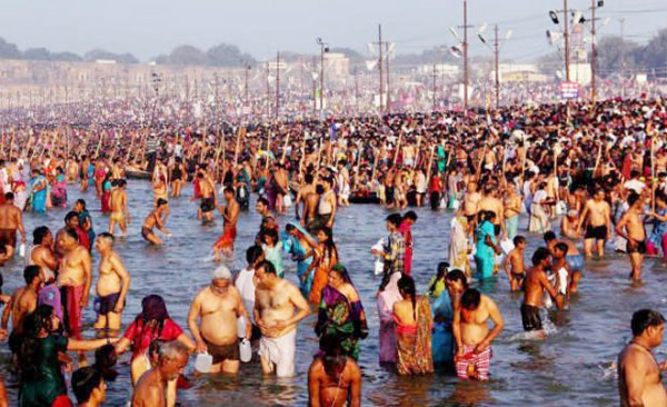 पौष पूर्णिमा पर 50 लाख श्रद्धालु संगम में लगाएंगेआस्था की डुबकी पौष पूर्णिमा पर 50 लाख श्रद्धालु संगम में लगाएंगेआस्था की डुबकी