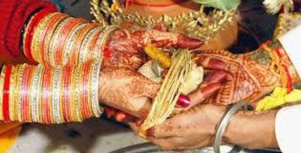 कन्या को ससुराल में सुख मिलने के लिए करे ये उपाय कन्या को ससुराल में सुख मिलने के लिए करे ये उपाय