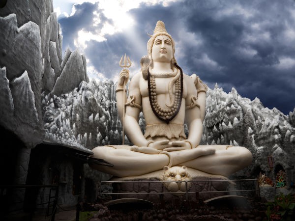 आखिर क्यों पसन्द है भगवान शिव को सावन का महीना