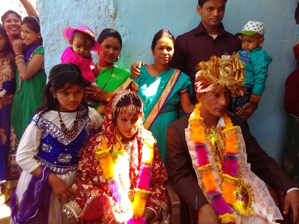 ना कोई दहेज देता है ना कोई मांगता है यहां 100 रुपए में होती है शादी ना कोई दहेज देता है ना कोई मांगता है यहां 100 रुपए में होती है शादी