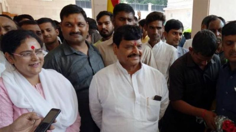 मायावती के बंगले में शिवपाल यादव की एंट्री, अखिलेश को कही ये बड़ी बात मायावती के बंगले में शिवपाल यादव की एंट्री, अखिलेश को कही ये बड़ी बात
