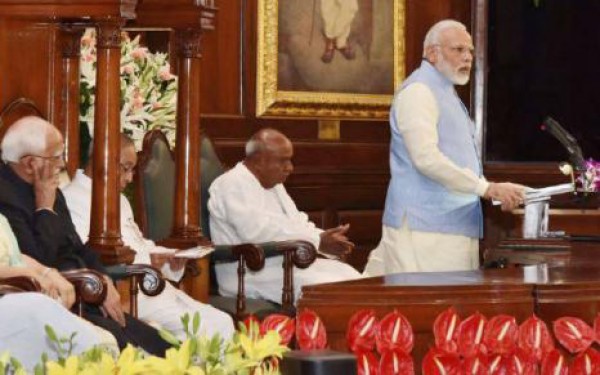 GST स्पीच में क्या बोल गए पीएम मोदी? GST स्पीच में क्या बोल गए पीएम मोदी?