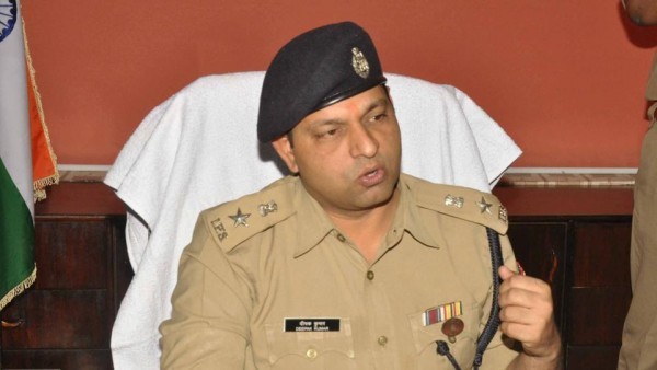 अब राजधानी पर नो हेलमेट, नो फ्यूल का फॉर्मूला