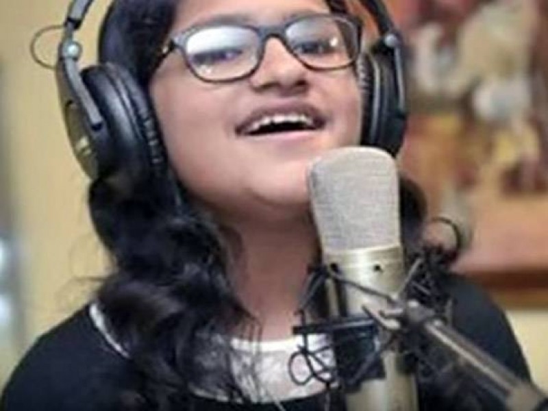 107 भाषाओं में गाना गाने वाली  इस लड़की ने मोदी का दिल जीता 