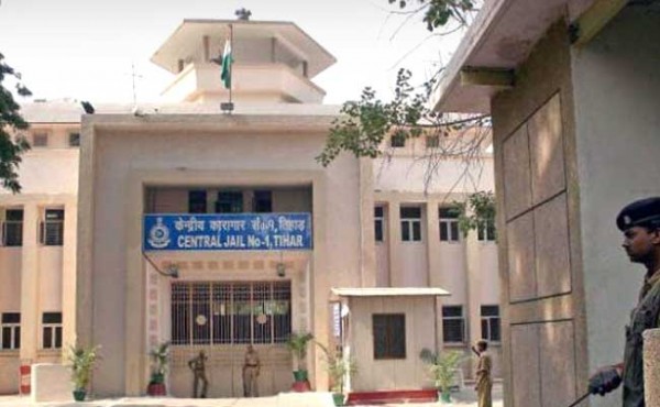 तिहाड़ जेल में गार्ड की भर्ती : MBA B-Tech डिग्री धारकों ने किया आवेदन तिहाड़ जेल में गार्ड की भर्ती : MBA B-Tech डिग्री धारकों ने किया आवेदन