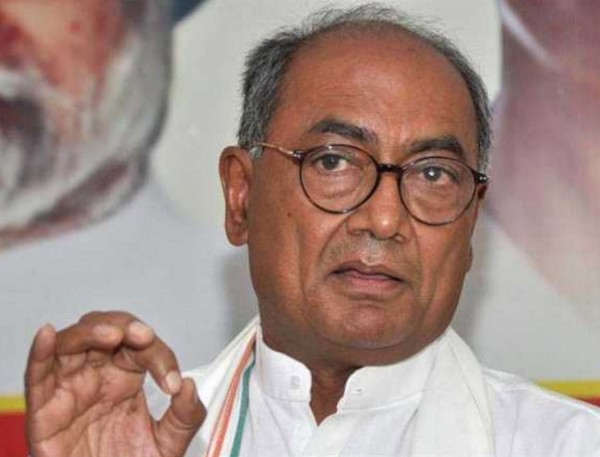 दिग्विजय ने दिया कड़वा बयान : मोदी पर लगाया आरोप दिग्विजय ने दिया कड़वा बयान : मोदी पर लगाया आरोप
