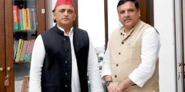 UP Election 2027 में AAP-Samajwadi Party Alliance? संजय सिंह की अखिलेश यादव से मुलाकात ने बढ़ाई सियासी हलचल