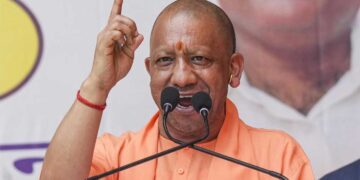UP Government Jobs: युवाओं के लिए CM योगी का बड़ा ऐलान, 6 महीने में 1 लाख सरकारी नौकरियां देने का दावा