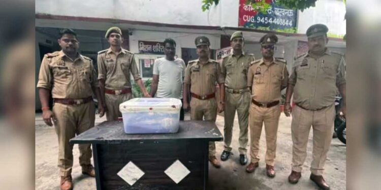 Lucknow Jain Temple Theft: YouTube से सीखा ताला तोड़ना, फिर जैन मंदिर में 15 लाख की चोरी; पूर्व सिक्योरिटी गार्ड गिरफ्तार