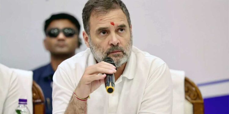 Rahul Gandhi on RSS: 'मैं RSS की भी रक्षा करूंगा', राहुल गांधी के बयान से छिड़ी नई राजनीतिक बहस
