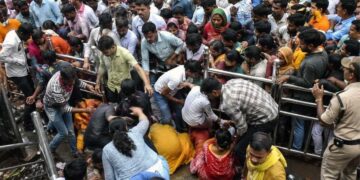 Mahakal Temple में दर्शन की कतार में मची भगदड़, कई श्रद्धालु घायल; करंट की अफवाह से फैली अफरा-तफरी