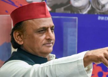 Akhilesh Yadav OPS: सरकार बनी तो लागू होगी Old Pension Scheme, डिग्री कॉलेजों से खत्म होगा Semester System