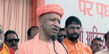 Mathura Janmashtami 2026: मथुरा में CM योगी का बड़ा ऐलान, ‘काशी-अयोध्या जैसा भव्य परिसर’ बनाने की बात