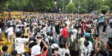 Jantar Mantar Protest: SC का बड़ा फैसला, छात्रों की सभी FIR रद्द; Article 142 का हुआ इस्तेमाल