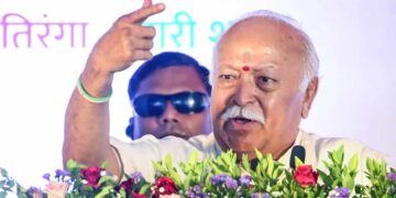 Gen Z को मोहन भागवत का बड़ा संदेश, बोले- ‘गीता और रामायण रिटायरमेंट के बाद पढ़ने वाली किताबें नहीं’