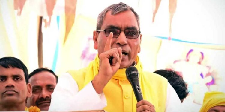 Akhilesh Yadav-CJP Meeting: OP Rajbhar का तंज, ‘अब तिलचट्टों का सहारा’