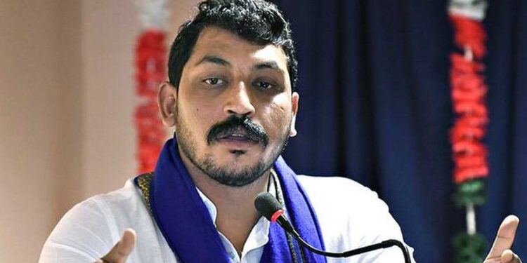 Chandrashekhar Azad का Mayawati को बड़ा संदेश, बोले- ‘ताली एक हाथ से नहीं बजती’, गठबंधन पर कही बड़ी बात