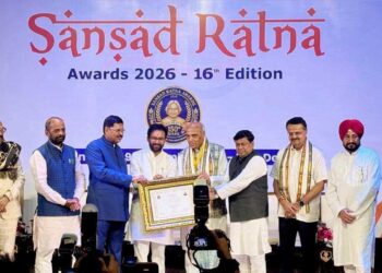 Sansad Ratna मिलते ही Jagdambika Pal ने साधा विपक्ष पर निशाना, राहुल गांधी-अखिलेश यादव को लेकर कह दी बड़ी बात