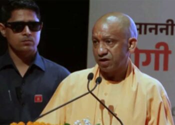 Yogi Adityanath Mathura: मथुरा में बोले- श्रीकृष्ण जन्मभूमि ने सहे कई आक्रमण, सनातन को कोई नहीं मिटा पाया