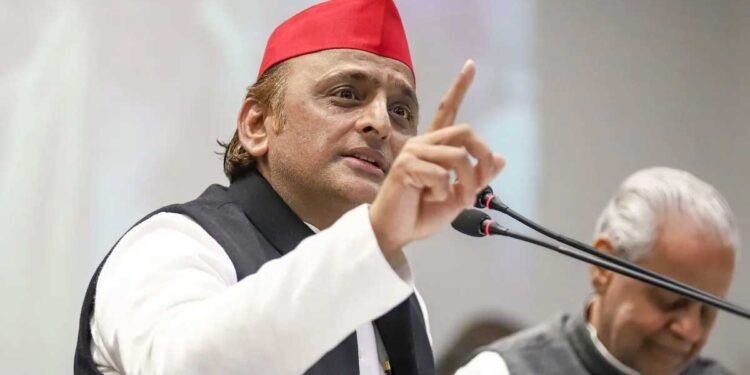 UP Election 2027: अखिलेश यादव का नया चुनावी दांव! अब हर जिले के लिए अलग घोषणा पत्र बनाएगी समाजवादी पार्टी