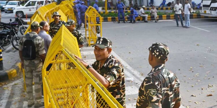 CJP Protest Delhi: दिल्ली में प्रदर्शन से पहले बड़ी कार्रवाई, अभिजीत दीपके से तुषार गांधी तक कई लोग हिरासत में