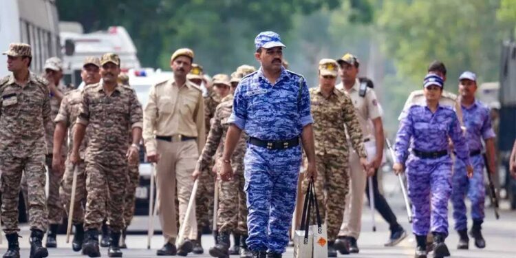 Delhi News: दिल्ली में 273 CAPF कंपनियों की तैनाती 31 अक्टूबर तक बढ़ी, विरोध-प्रदर्शनों को लेकर पुलिस अलर्ट