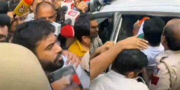 Tiranga March से पहले CJP संस्थापक अभिजीत दीपके हिरासत में, एक हफ्ते में दूसरी बार दिल्ली पुलिस की कार्रवाई