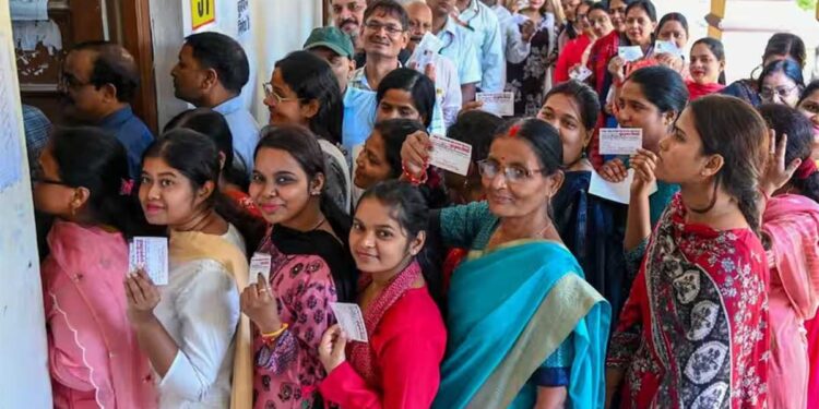 UP MLC Election 2026: यूपी विधान परिषद की 11 सीटों पर वोटिंग, जानें कहां कितनी वोटिंग